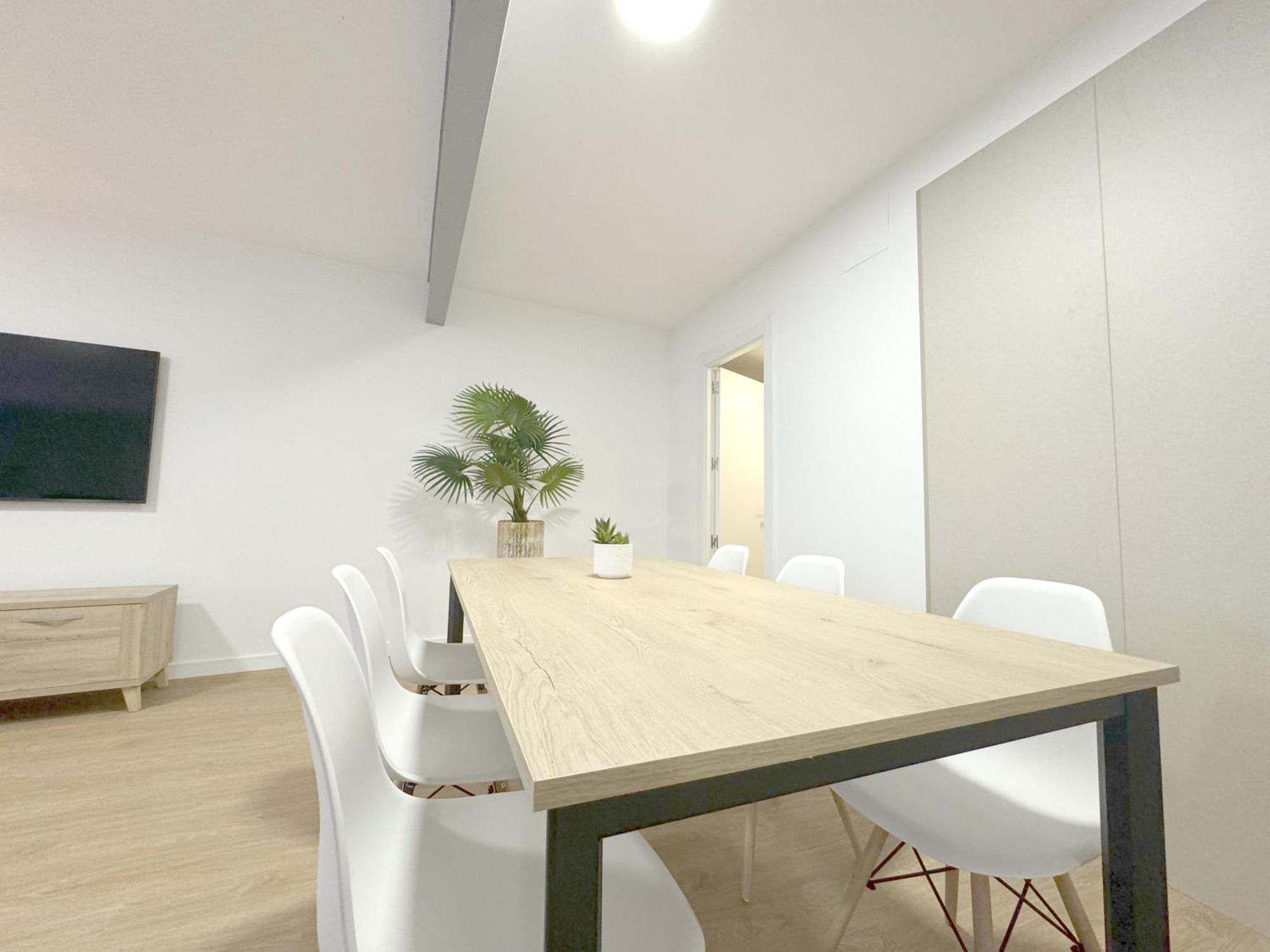 Amplio Con Parking Y En El Centro Apartment Almeria
